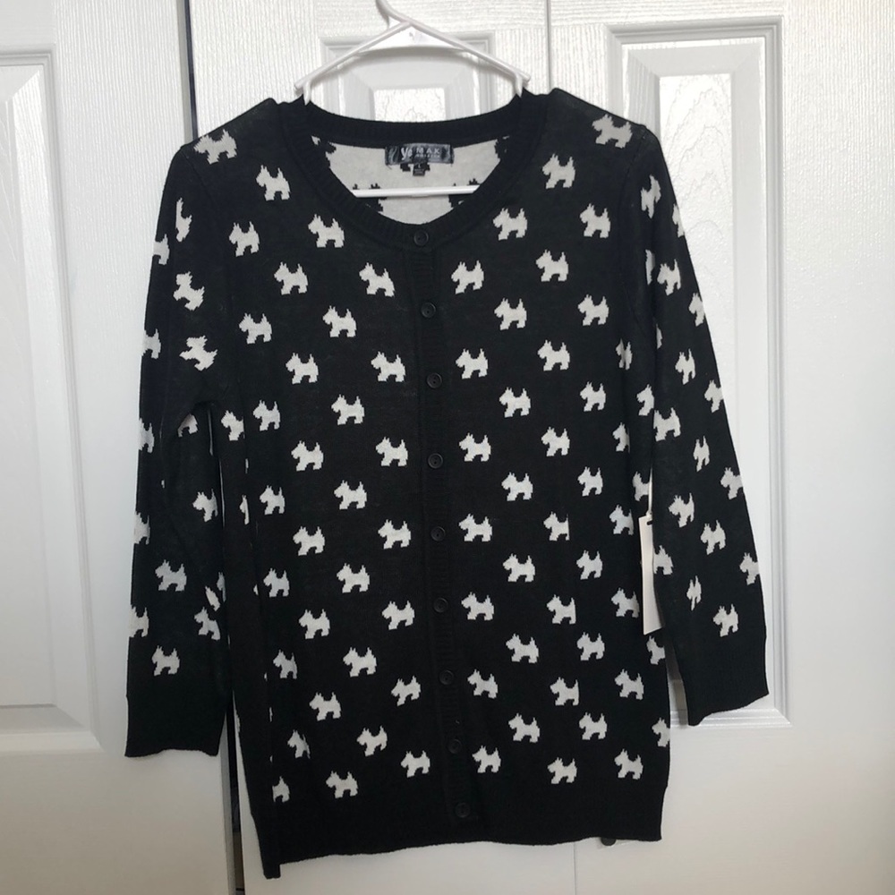 Never worn, button-up cardigan.
